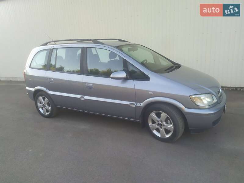 Минивэн Opel Zafira 2004 в Овруче
