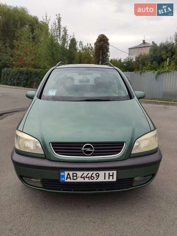 Минивэн Opel Zafira 1999 в 