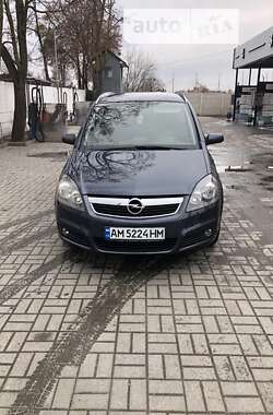 Минивэн Opel Zafira 2007 в Ровно