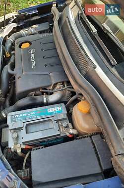 Минивэн Opel Zafira 2006 в 