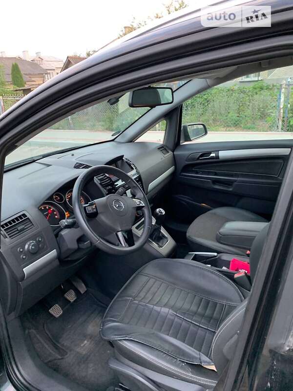 Минивэн Opel Zafira 2009 в Теребовле