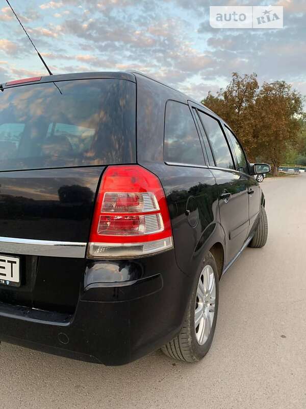 Минивэн Opel Zafira 2009 в Теребовле