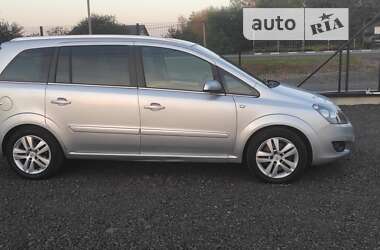 Мінівен Opel Zafira 2009 в Луцьку