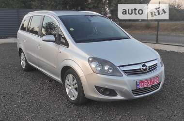 Минивэн Opel Zafira 2009 в Луцке