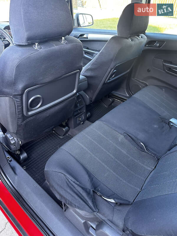 Мінівен Opel Zafira 2010 в Луцьку