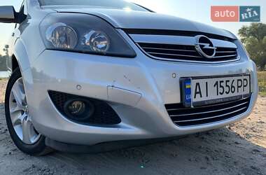 Минивэн Opel Zafira 2011 в Сквире