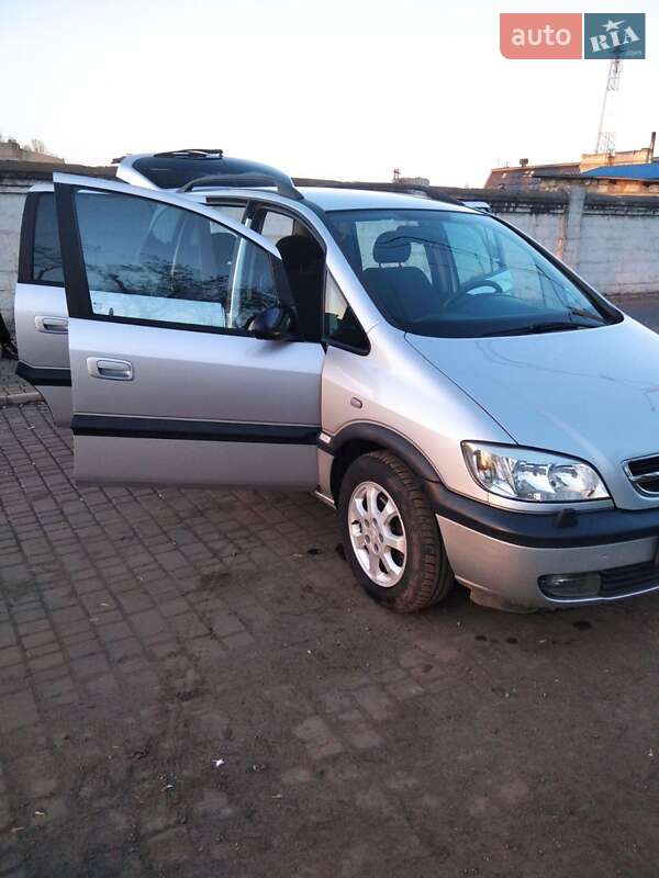 Мінівен Opel Zafira 2004 в Нікополі