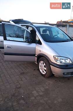 Минивэн Opel Zafira 2004 в 