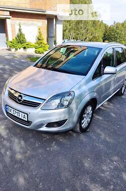 Минивэн Opel Zafira 2012 в Хмельницком