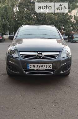 Минивэн Opel Zafira 2010 в Смеле