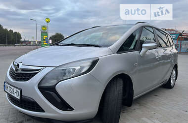 Мікровен Opel Zafira 2014 в Житомирі