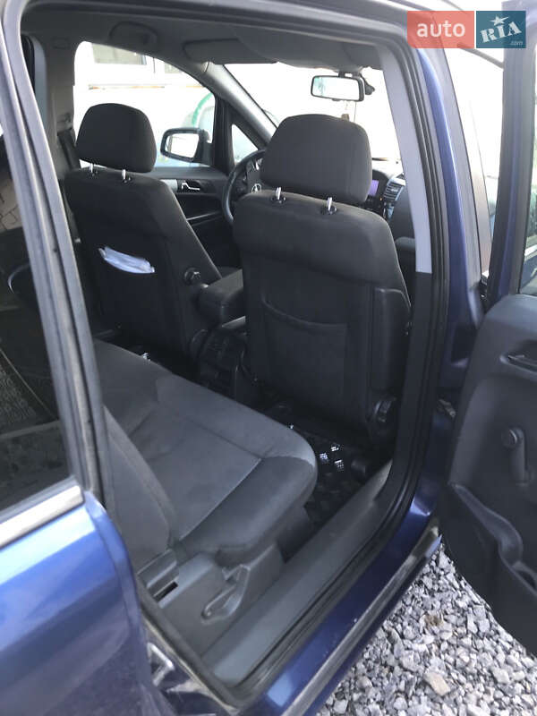Мінівен Opel Zafira 2010 в Хмільнику