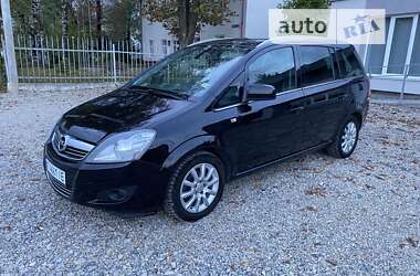 Минивэн Opel Zafira 2010 в Надворной