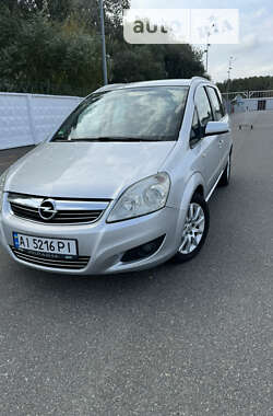 Мінівен Opel Zafira 2008 в Києві