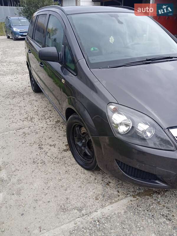 Мінівен Opel Zafira 2012 в Жидачові фото 4 Мінівен Opel Zafira 2012 в Жидачові