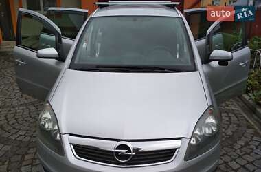 Минивэн Opel Zafira 2007 в Тернополе