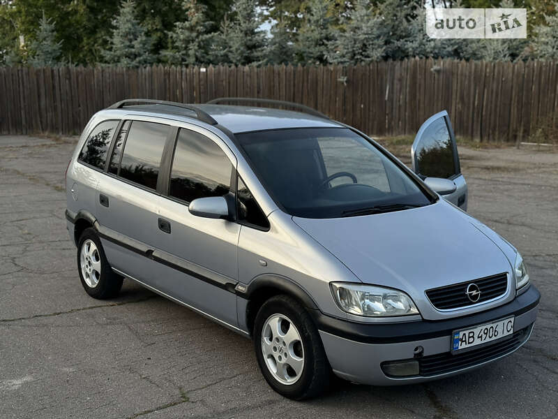 Мінівен Opel Zafira 2002 в Жмеринці