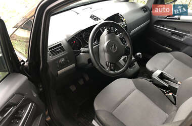 Мінівен Opel Zafira 2011 в  фото 10 Мінівен Opel Zafira 2011 в