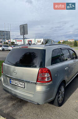 Минивэн Opel Zafira 2006 в Мукачево