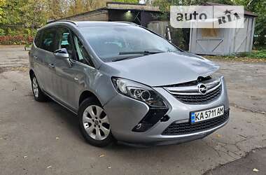 Микровэн Opel Zafira 2015 в Киеве