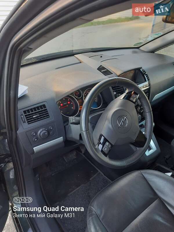 Мінівен Opel Zafira 2009 в Бориславі