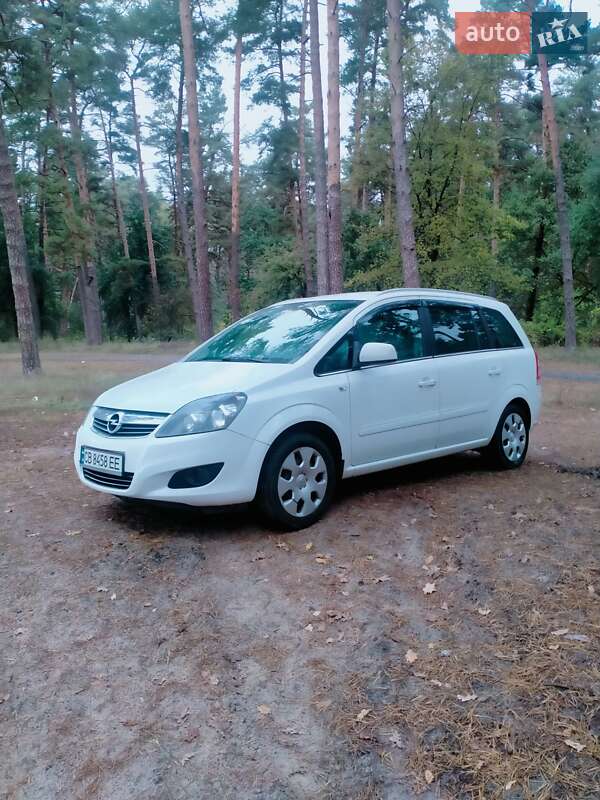 Минивэн Opel Zafira 2011 в Чернигове фото 7 Минивэн Opel Zafira 2011 в Чернигове
