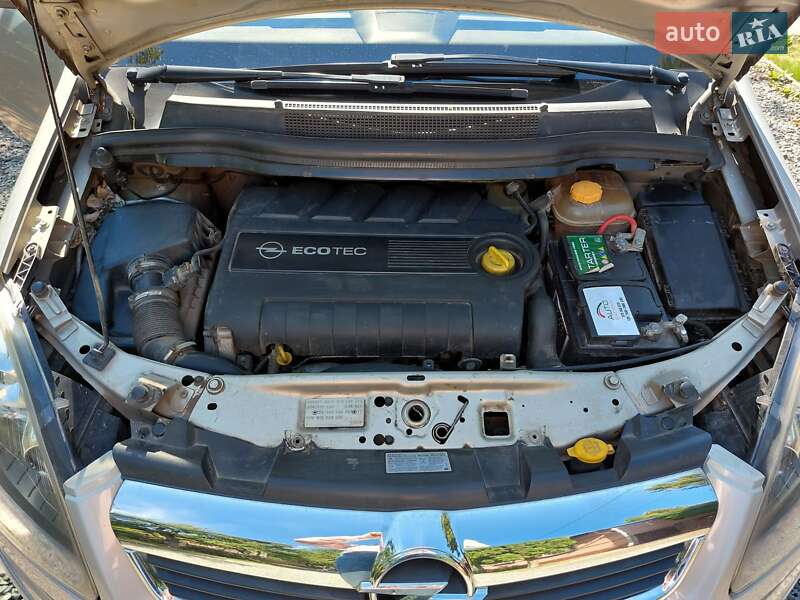 Минивэн Opel Zafira 2006 в Мукачево