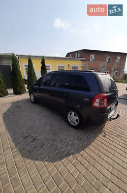 Минивэн Opel Zafira 2008 в Каменец-Подольском