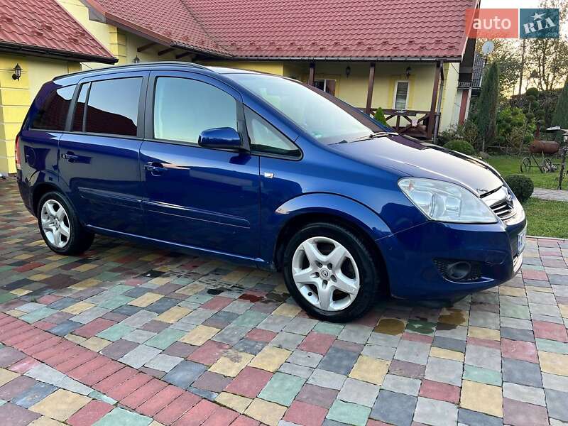 Минивэн Opel Zafira 2008 в Калуше