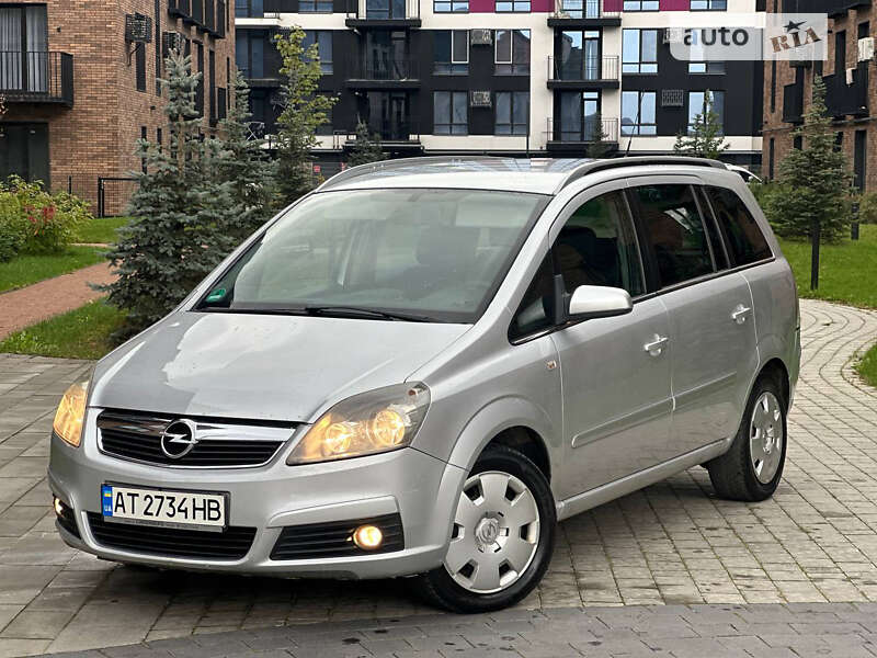 Минивэн Opel Zafira 2007 в Ивано-Франковске