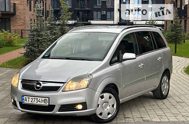 Минивэн Opel Zafira 2007 в Ивано-Франковске