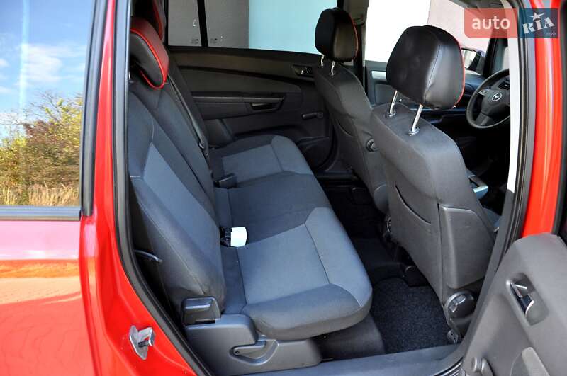 Минивэн Opel Zafira 2006 в Львове