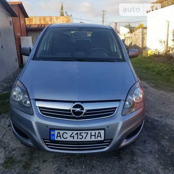 Мінівен Opel Zafira 2010 в Луцьку