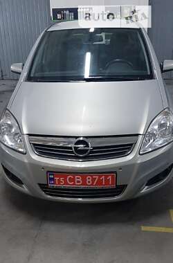 Мінівен Opel Zafira 2009 в Косові