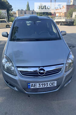 Мінівен Opel Zafira 2011 в Дніпрі