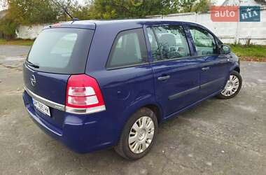 Минивэн Opel Zafira 2011 в Звягеле