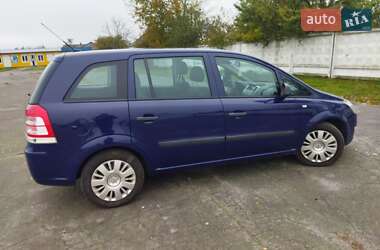 Минивэн Opel Zafira 2011 в Звягеле