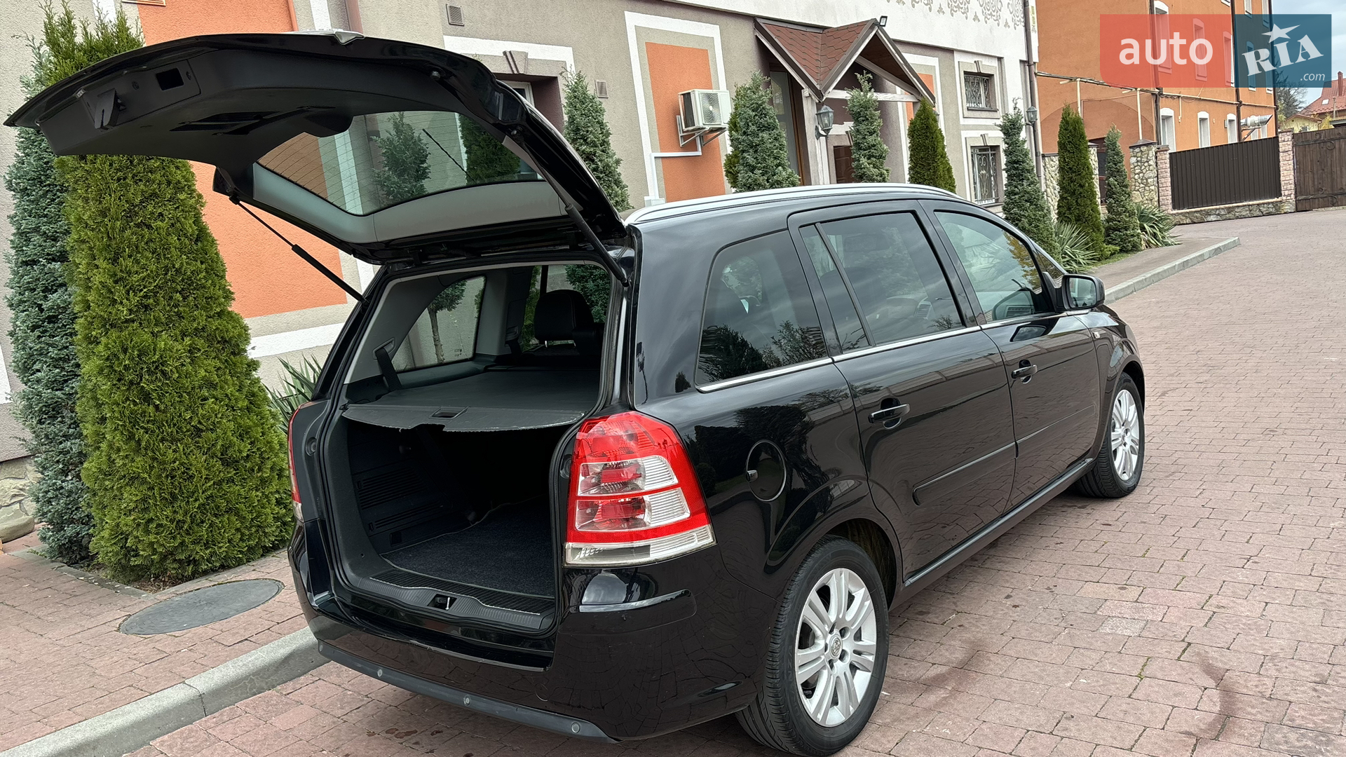 2010 Opel Zafira - мініатюра 21