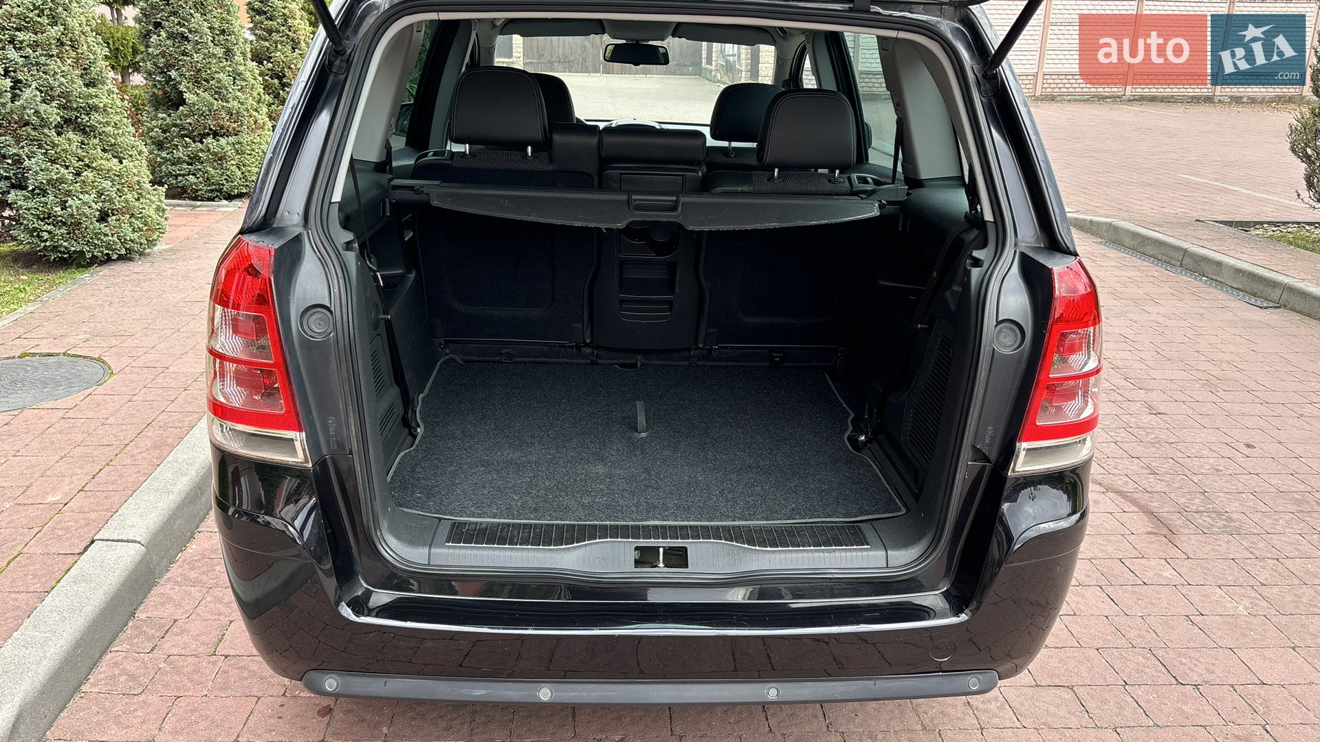 2010 Opel Zafira - мініатюра 26