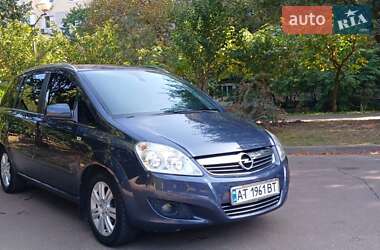 Мінівен Opel Zafira 2010 в Одесі