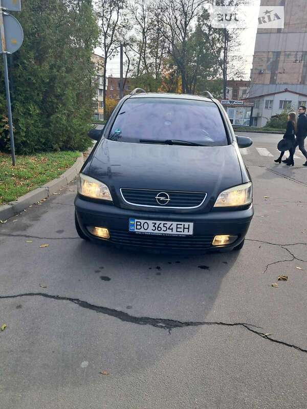 Мінівен Opel Zafira 2002 в Хмельницькому