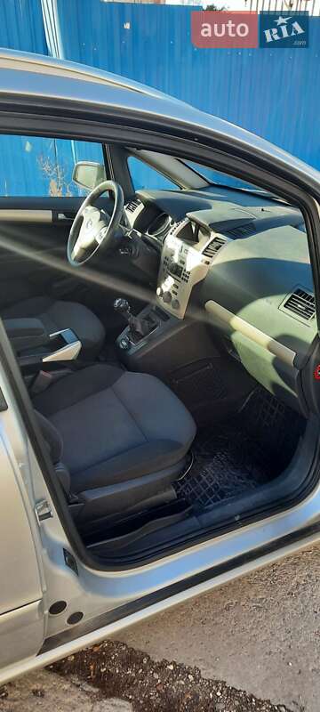 Мінівен Opel Zafira 2008 в Житомирі