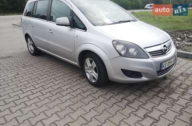 Минивэн Opel Zafira 2012 в Днепре