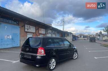 Мінівен Opel Zafira 2010 в Чернігові