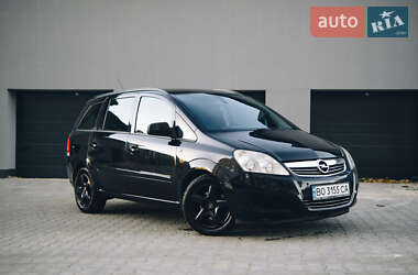 Минивэн Opel Zafira 2010 в Тернополе