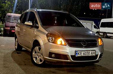 Мінівен Opel Zafira 2005 в Дніпрі