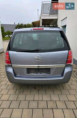 Минивэн Opel Zafira 2007 в Чернобае