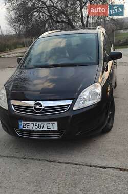 Мінівен Opel Zafira 2010 в Южноукраїнську