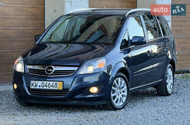 Минивэн Opel Zafira 2010 в Виннице