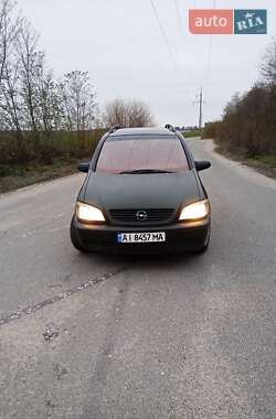 Минивэн Opel Zafira 2000 в Радомышле